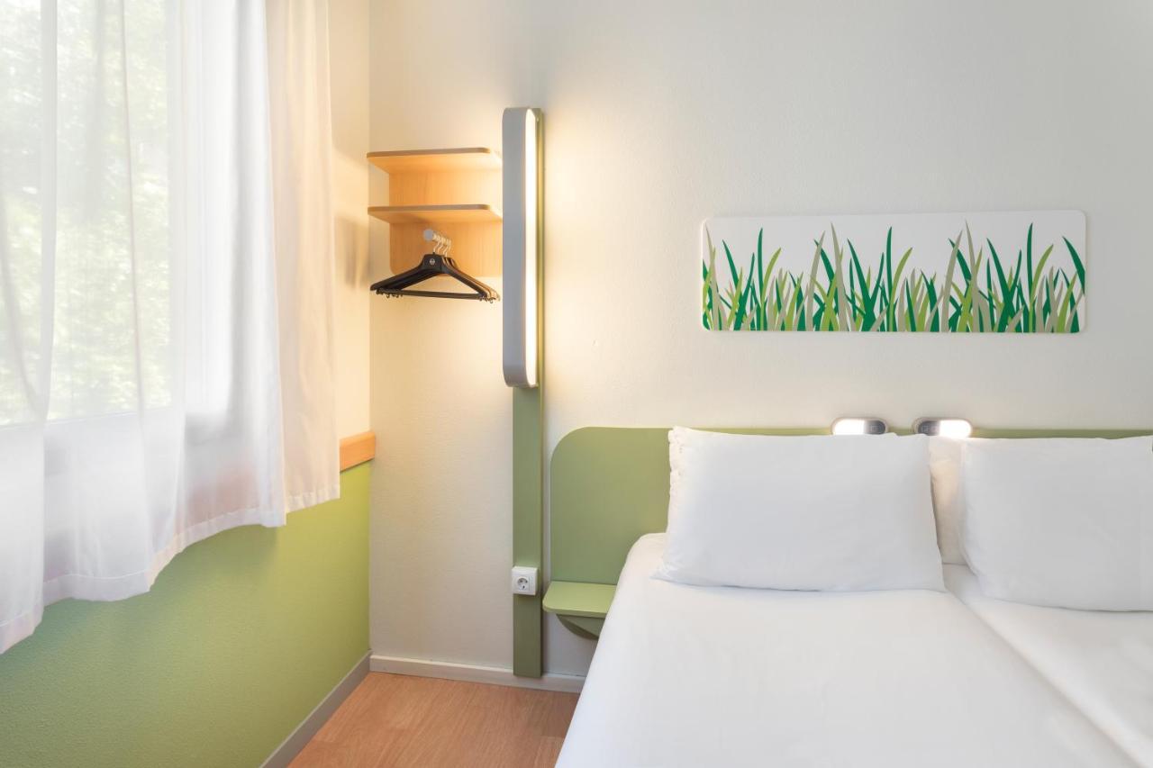 B&B Hotel Zaragoza Plaza Mozart Bagian luar foto