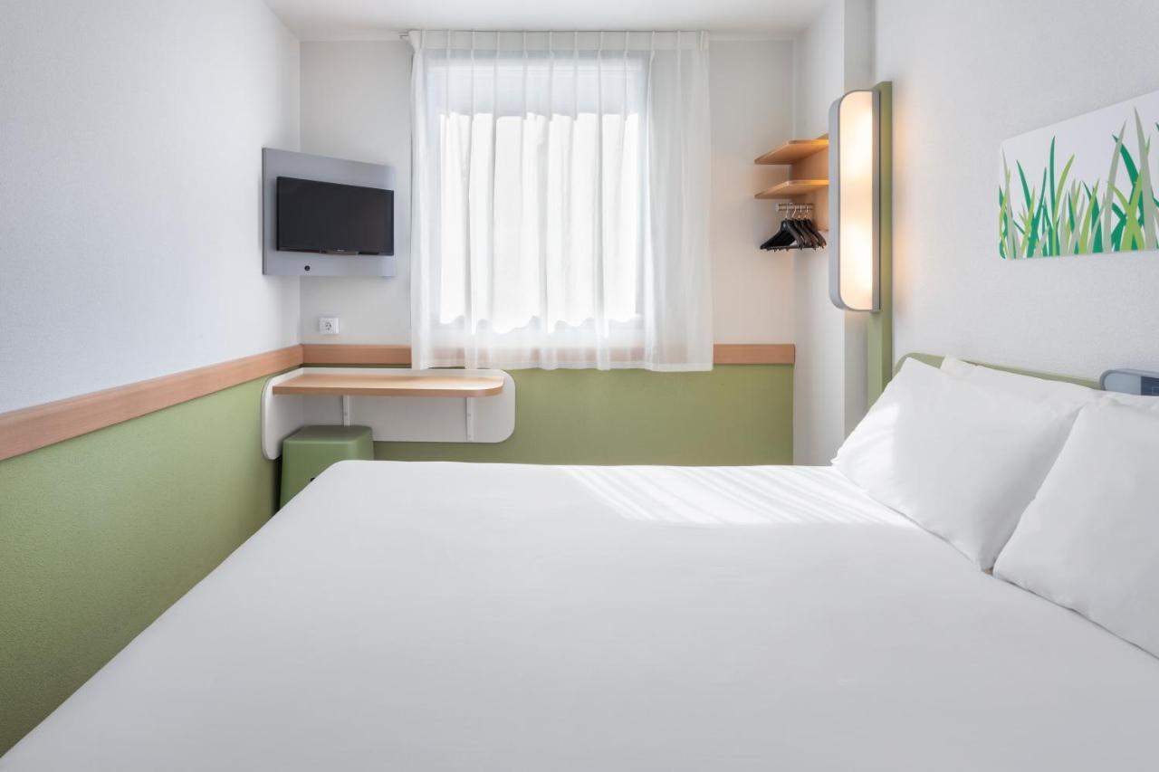 B&B Hotel Zaragoza Plaza Mozart Bagian luar foto