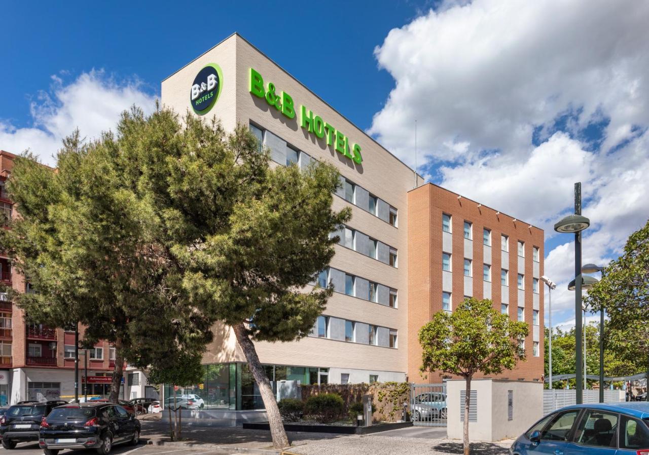 B&B Hotel Zaragoza Plaza Mozart Bagian luar foto