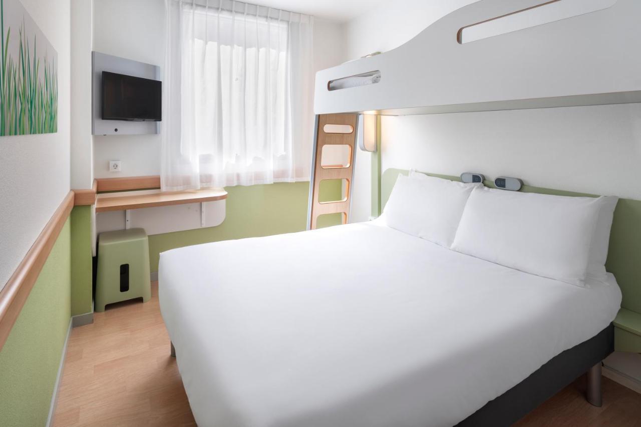 B&B Hotel Zaragoza Plaza Mozart Bagian luar foto