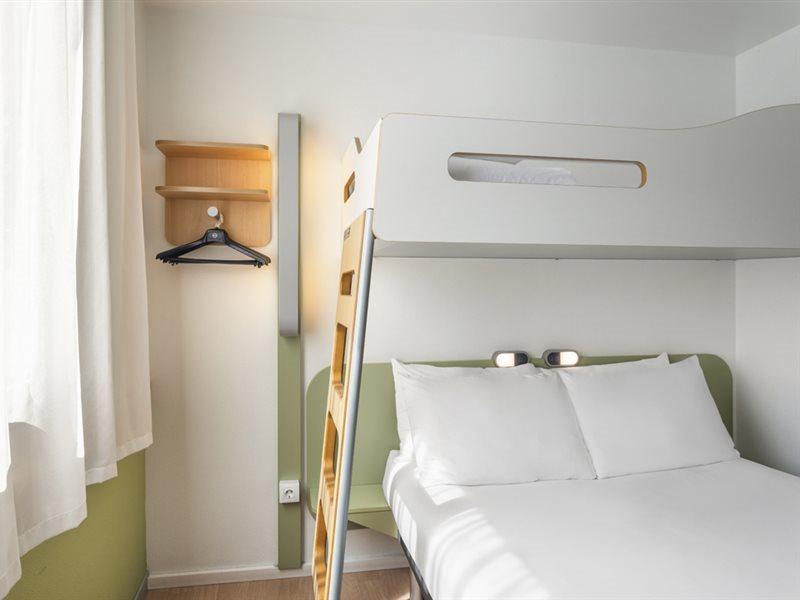 B&B Hotel Zaragoza Plaza Mozart Bagian luar foto